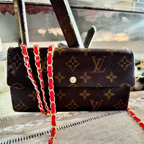 Louis Vuitton Handbags - Louis Vuitton Monogram Portefeiulle Sarah Long Bifold Wallet converted Crossbody